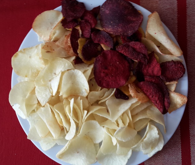 Yuca chips (homemade)