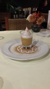 suspiro-limeno-the-best-traditional-dessert-of-peruvian-gastronomy