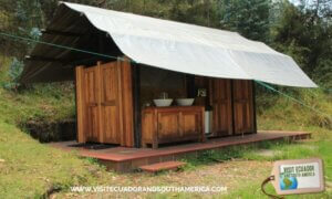 1 bathrooms Glamping at Urkuwayku farm Ilalo Quito visitecuadorandsouthamerica (1)